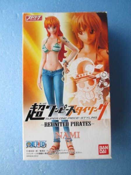 画像3: ワンピース[ナミ　フィギュア　2種セット　超ワンピーススタイリング　REUNITED PIRATES]One Piece [NAMI figure super one-piece styling REUNITED PIRATES] (3)
