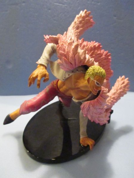 画像1: ワンピース[ドンキホーテ・ドフラミンゴ　フィギュア　 造形王頂上決戦]One Piece[Donquixote Doflamingo figure Modeling King summit decisive battle] (1)