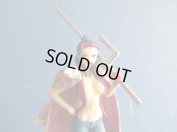 画像2: ワンピース[たしぎ（スモーカー）フィギュアアーツZERO]One Piece[Tashigi (smoker)Figure Arts ZERO] (2)