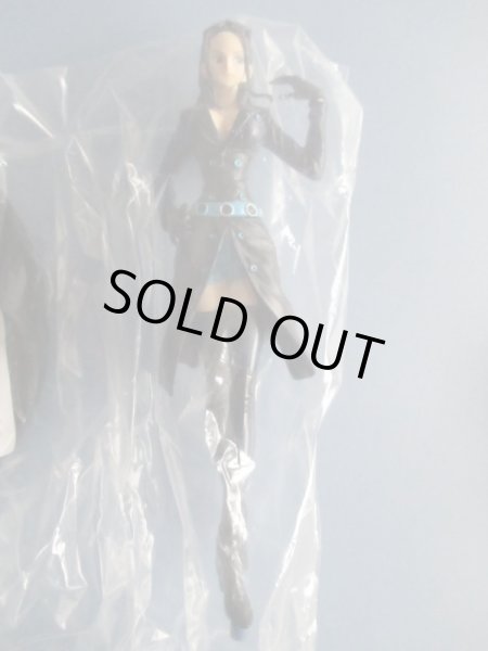 画像3: ワンピース[未開封　ロビンDXFフィギュア　グランドラインレディ　FILM GOLD ]One Piece[ Unopened Robin DXF figure Grand Line Lady Film Gold] (3)