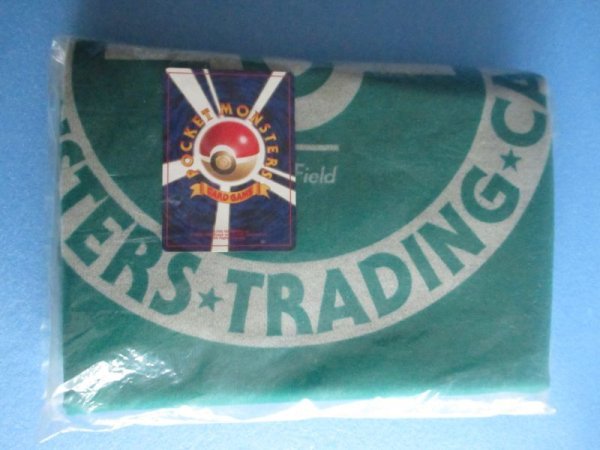 画像2: ポケットモンスター[ポケモンカード　プレイマット　緑　ヤドンカード付]Pokemon [Pokemon card playmat　Green  with Yadon card] (2)