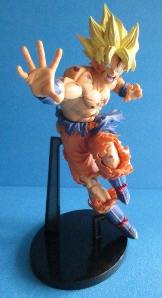 画像1: ドラゴンボール[孫悟空　スーパーサイヤ人　フィギュア　造形天下一武道会5]Dragon Ball [Son Goku Super Saiyan Figure Modeling Tenkaichi Budokai5] (1)