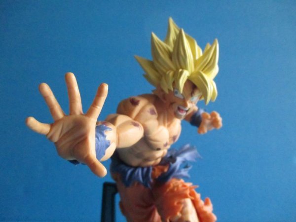画像3: ドラゴンボール[孫悟空　スーパーサイヤ人　フィギュア　造形天下一武道会5]Dragon Ball [Son Goku Super Saiyan Figure Modeling Tenkaichi Budokai5] (3)