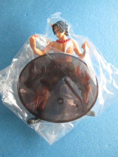 画像3: ワンピース[超ワンピーススタイリング　マリンフォード限定バージョン　ハンコックルフィエース]One Piece [Super One Piece Styling Marineford Limited Edition Hancock Luffy Ace] (3)