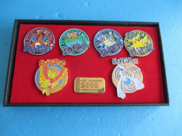 画像1: ポケットモンスター[ポケモンGB柄　ミレニアムピンバッジ]Pocket monsters [Pokemon GB Millennium Badge] (1)
