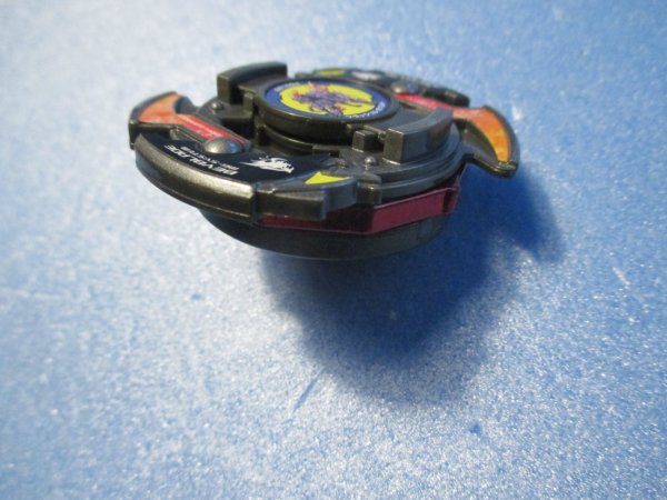 画像2: 爆転シュートベイブレード[フラッシュレオパルド　限定色]　Beyblade[Flash Leopard – Limited Edition Color] (2)