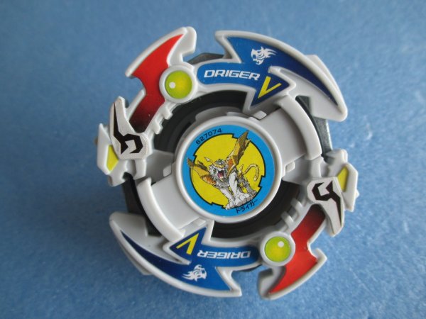 画像1: 爆転シュートベイブレード[ドライガーV　A-53]　Beyblade[DrigerV A-53] (1)