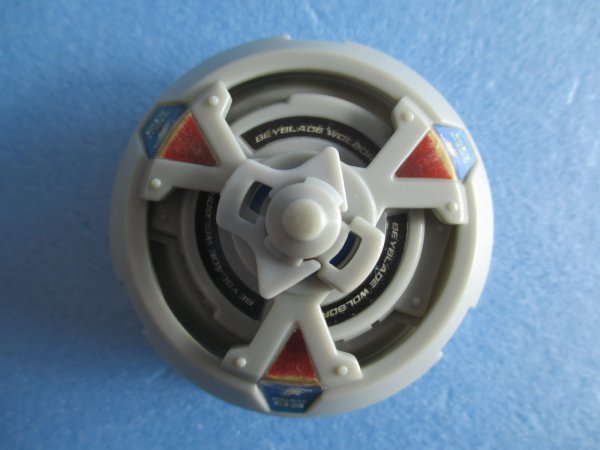 画像2: 爆転シュートベイブレード[ウルボーグ4　A-100]　Beyblade[Wolborg 4 A-100] (2)